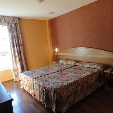 Reino Nevado Hotel 3*